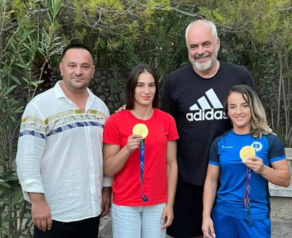 Të artat e Kosovës takohen me kryeministrin e Shqipërisë, Edi Rama
