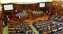 Në pritje të lidershipit të ri, në një botë që nuk pret