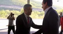 Mexhiti e pret në kufi Kurtin: E mirëprita si vëlla