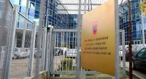 Gjykatat që e matin drejtësinë me frikë