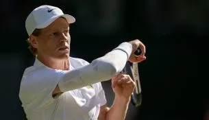 Wimbledon: Sinner mposht Djokovicin dhe shkon drejt një finaleje revanshi ndaj Alcaraz