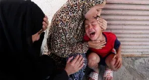 Fëmijët që prisnin në radhë për suplemente u vranë në sulmin izraelit në Gaza, thotë spitali
