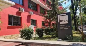 Letër publike Eni Vasilit: Mbylle RTSH-në për ta shpëtuar